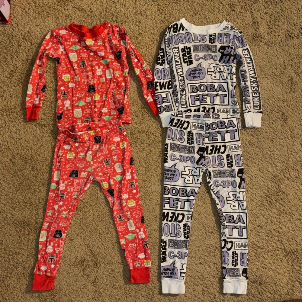 Star Wars Christmas pjs. 3t